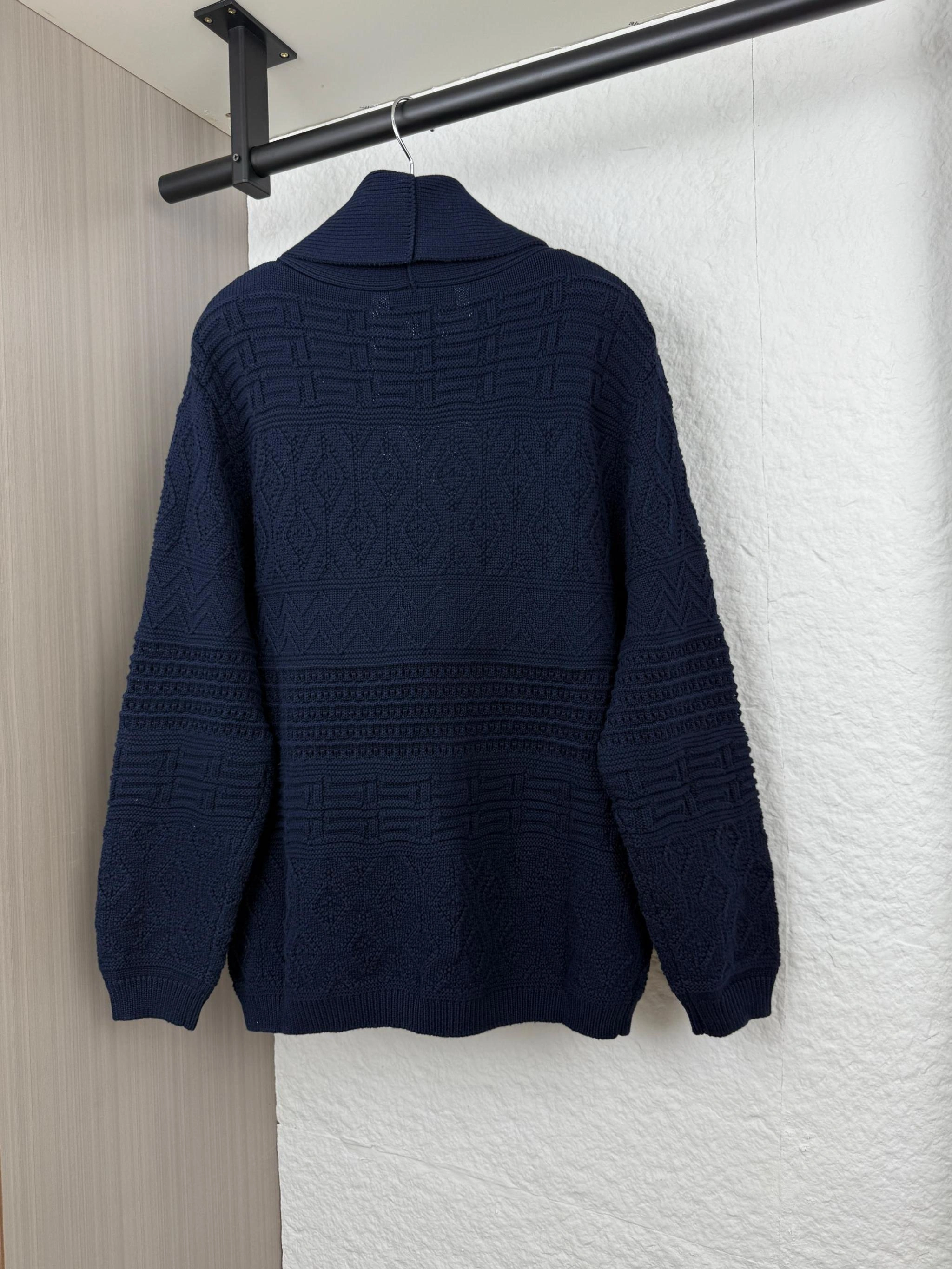 wg.luxury-- 2ru9588o item: E-F431J0104